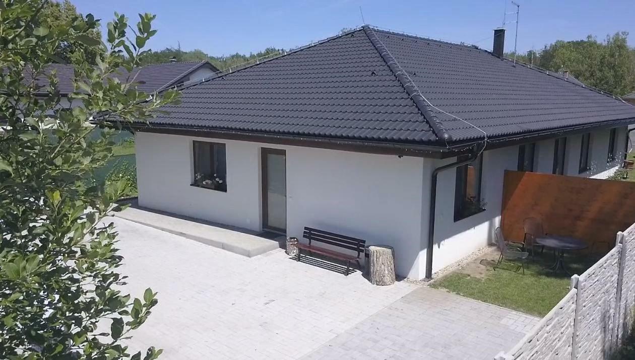 Apartmán Esser Milovice  Exterior foto